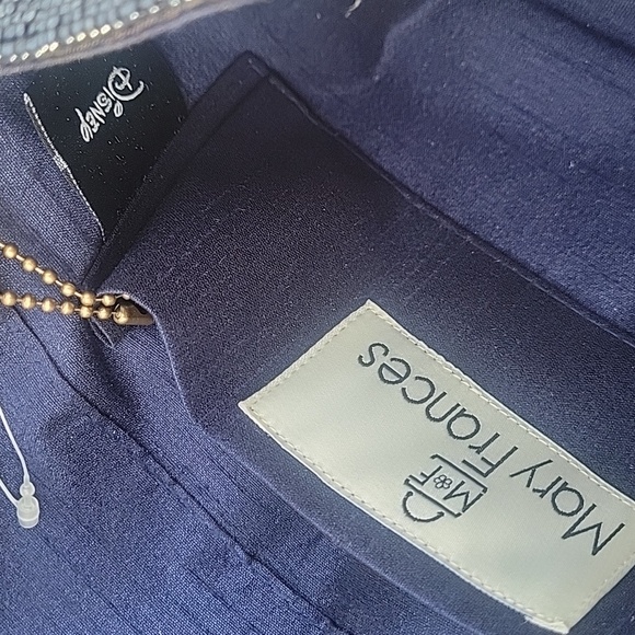 Mary frances disney snow white clutch crossbody - Picture 15 of 17